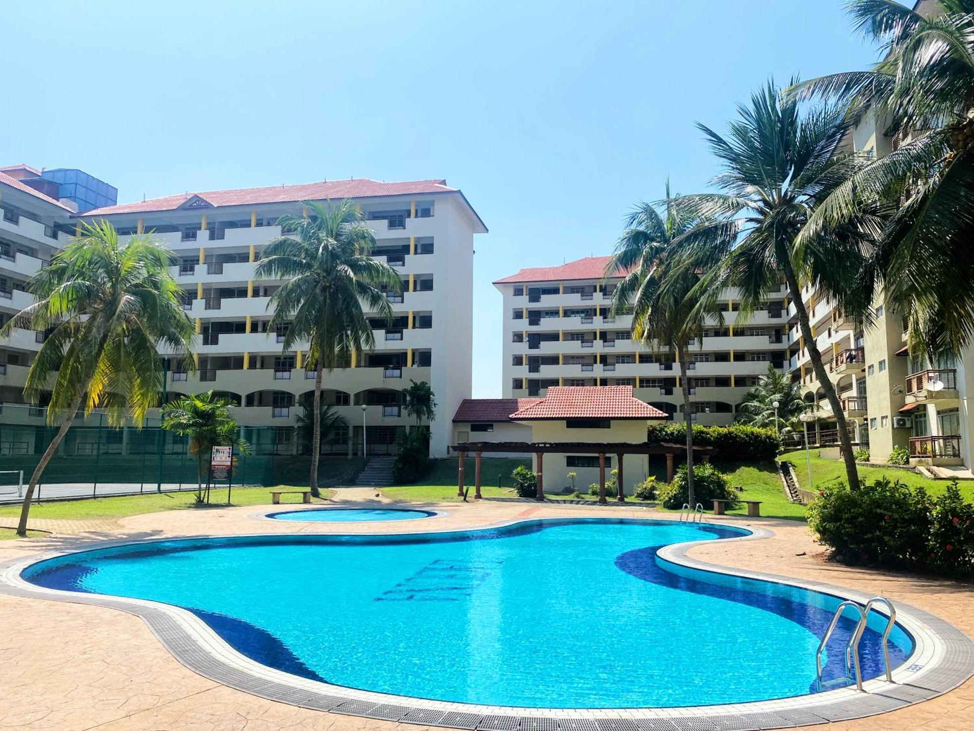 Apartment Ennys 2 Bedroom With Pool Port Dickson